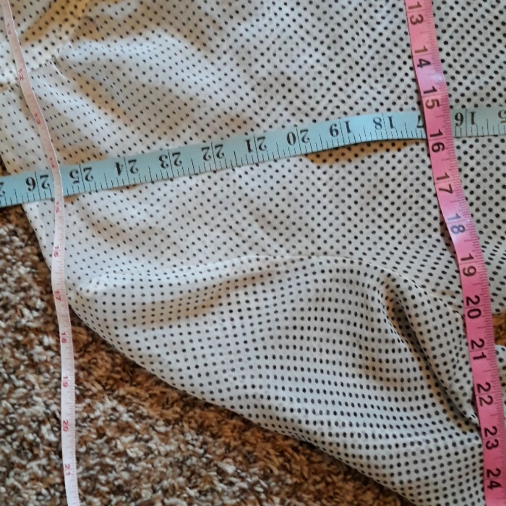 Black and white dotted Walter Baker blouse - Picture 3 of 8